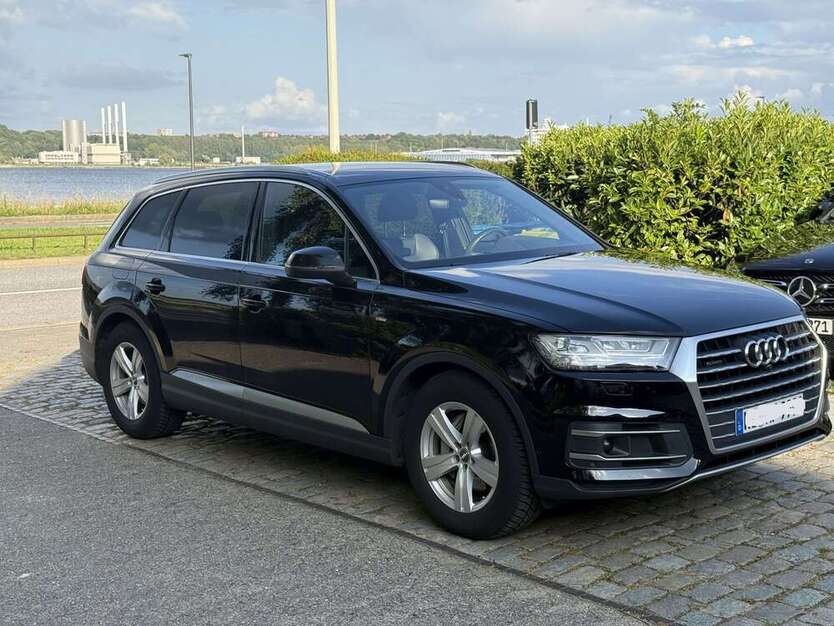 Q7