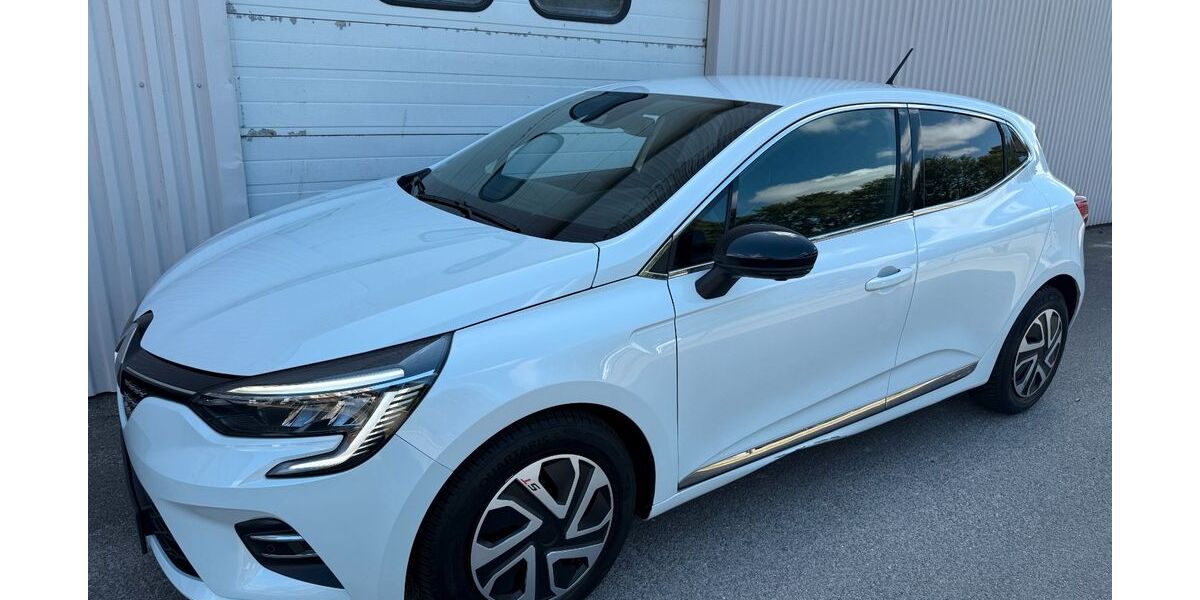 Renault Clio 94.954 km 10.950 &euro; Neumünster 24536