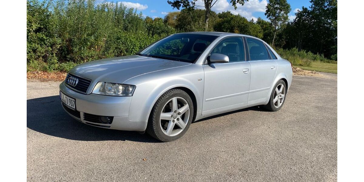 Audi A4 178.000 km 4.999 &euro; Krummbek 24217