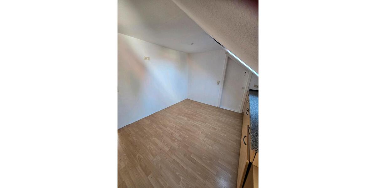 Etagenwohnung Neumünster Brachenfeld/Ruthenberg - 4.5 Zimmer, 91 m&sup2;, 140.000&euro; | Angebot:26392041