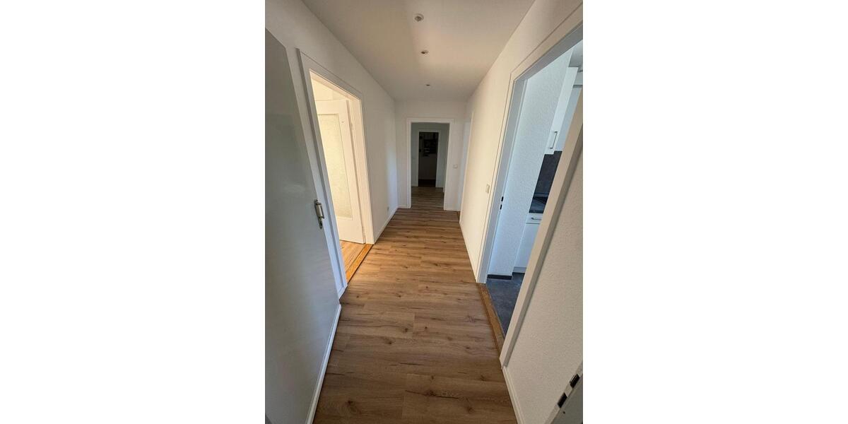 Etagenwohnung Kiel Friedrichsort - 4 Zimmer, 88 m&sup2;, 1.000&euro; | Angebot:26287669
