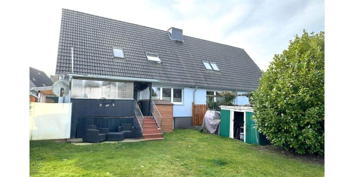 Attraktives Mehrfamilienhaus mit 4 Wohnungen - Hell, modern, zentral in Selent 1 zimmer