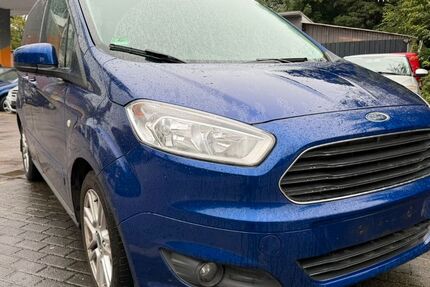 Ford Tourneo Courier 177.160 km 7.990 &euro; Kiel 24148
