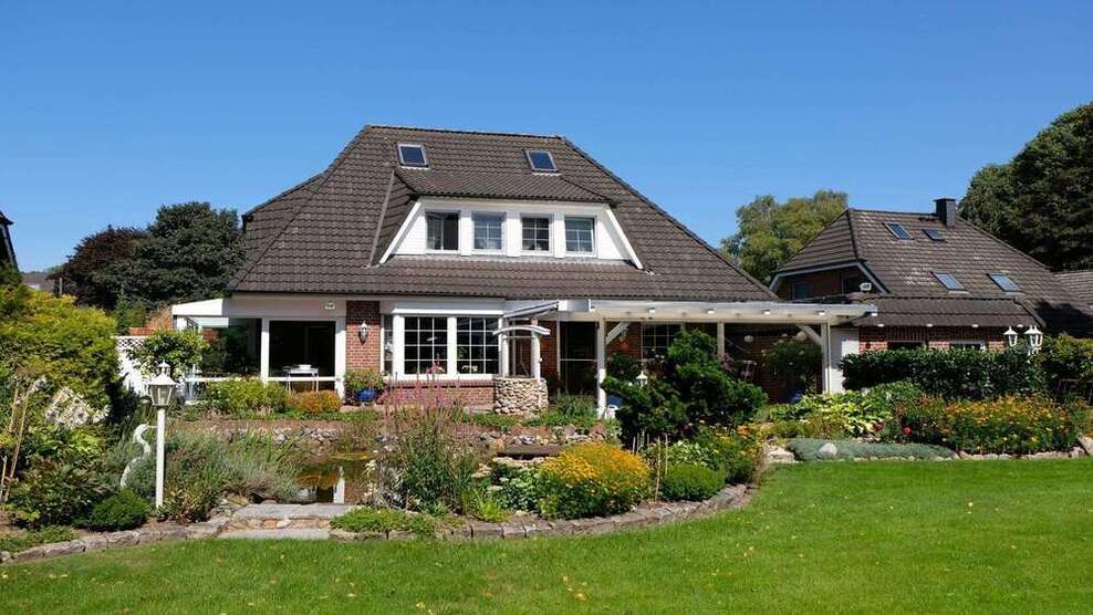 Haus zum Kaufen in Neumünster 578.000 € 188 m²