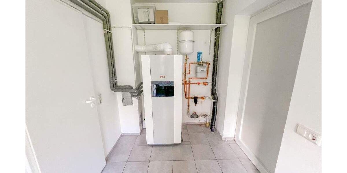 Familientraum mit Pool im beliebten Stadtteil-Einfeld! 7 zimmer