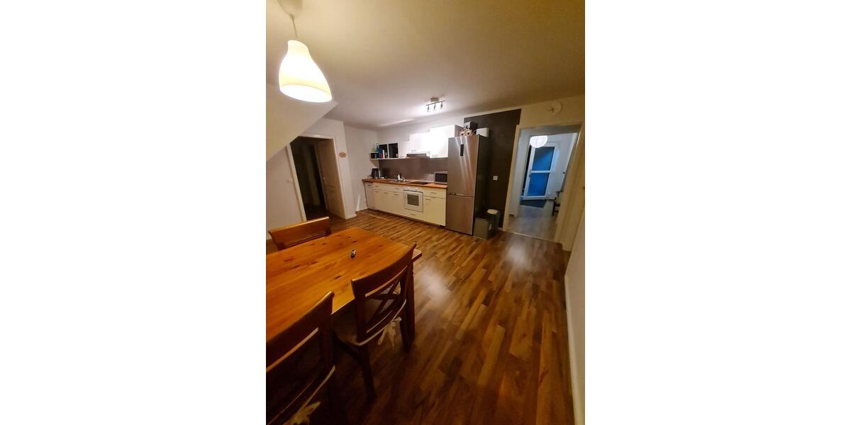 Gepflegtes Zweifamilienhaus mit gut vermieteter Ferienwohnung. zimmer