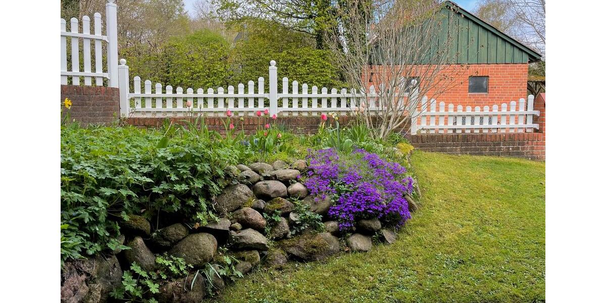 Erdgeschoßwohnung Lütjenburg - 2.5 Zimmer, 102 m&sup2;, 1.000&euro; | Angebot:26295044