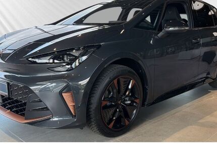 Cupra Born 4.900 km 39.880 &euro; Kiel 24148