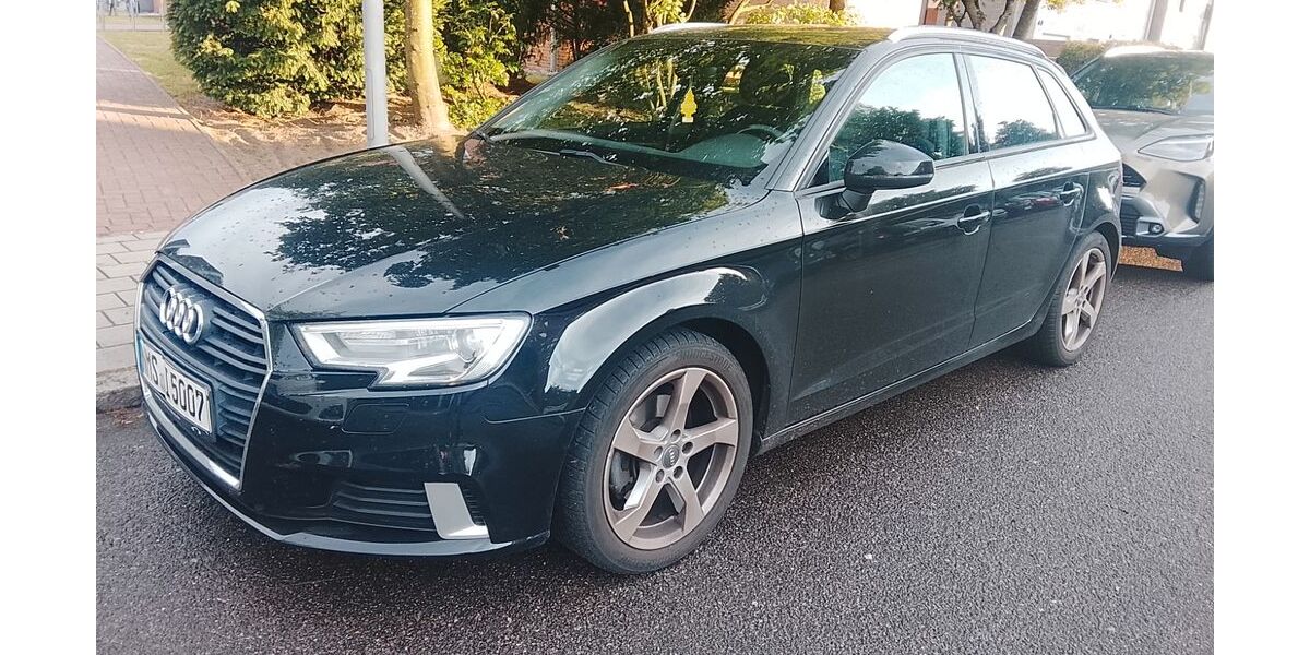 Audi A3 190.000 km 12.100 &euro; Neumünster 24534