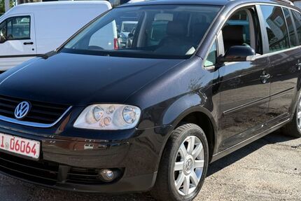 VW Touran 186.000 km 1.999 &euro; Schwentinetal 24222