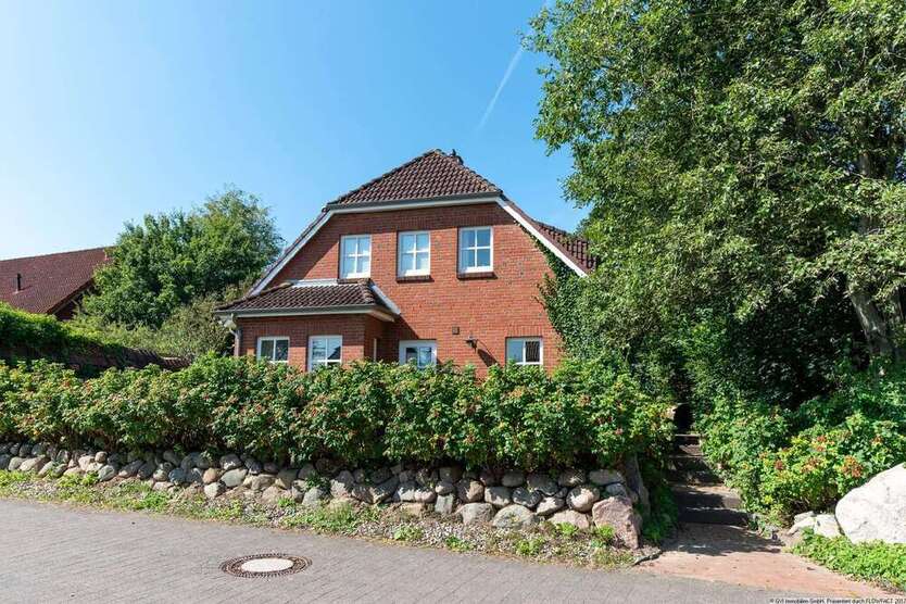 Haus zum Kaufen in Achterwehr 695.000 € 187 m²