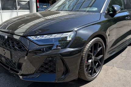 Audi RS3 3.900 km 59.900 &euro; Plön 24306