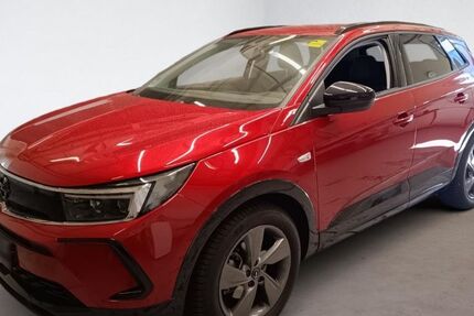 Opel Grandland (X) 11.385 km 28.980 &euro; Neumünster 24536