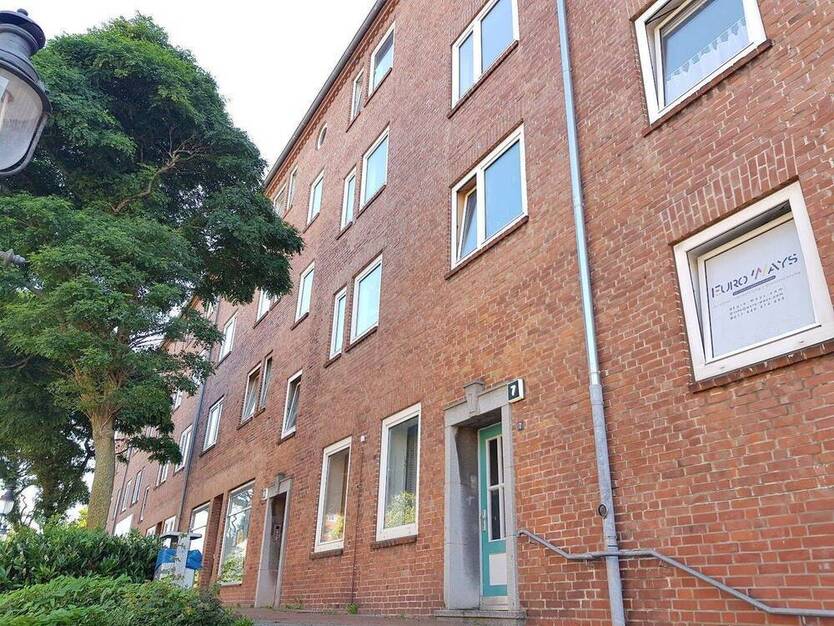 WG-Geeignete 2-Zimmerwohnung mit Küchenzeile und Duschbad in FH-Nähe