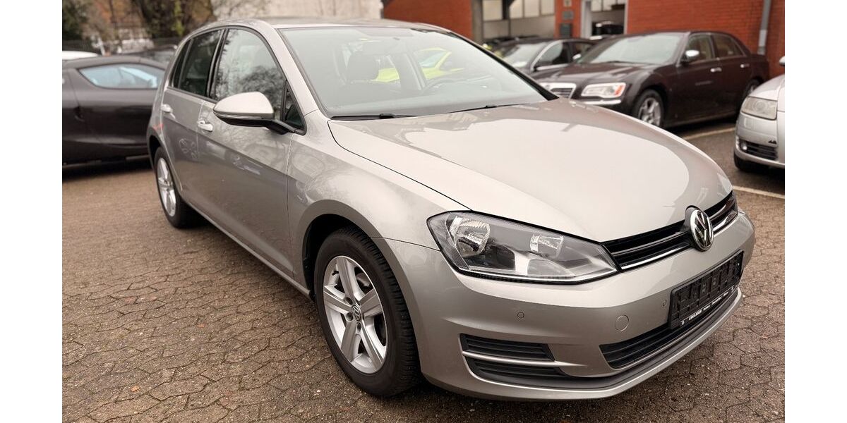VW Golf 81.500 km 10.480 € Kiel 24146