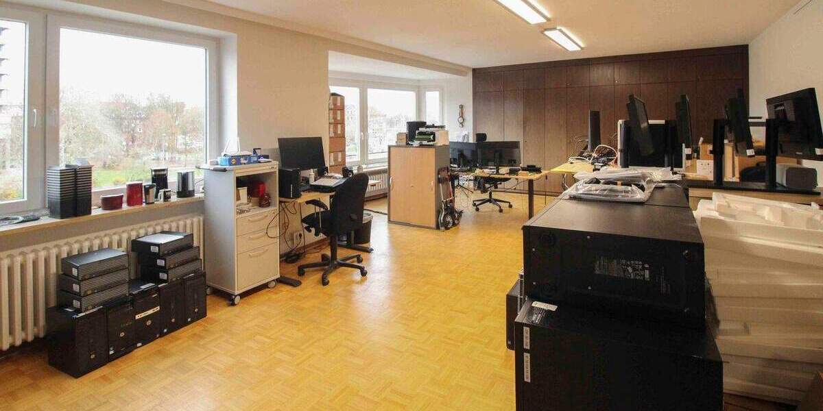 Etagenwohnung Kiel Exerzierplatz - 4 Zimmer, 269 m&sup2;, 640.000&euro; | Angebot:24918106