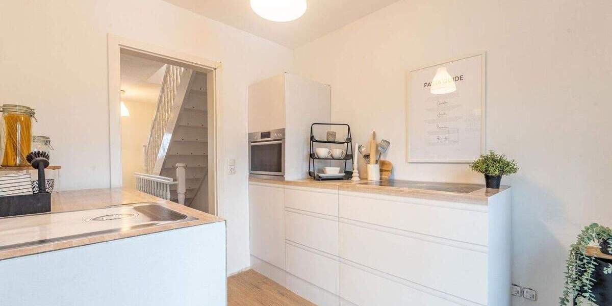 Reihenmittelhaus Kiel Elmschenhagen-Nord - 6 Zimmer, 123 m&sup2;, 419.000&euro; | Angebot:25716429