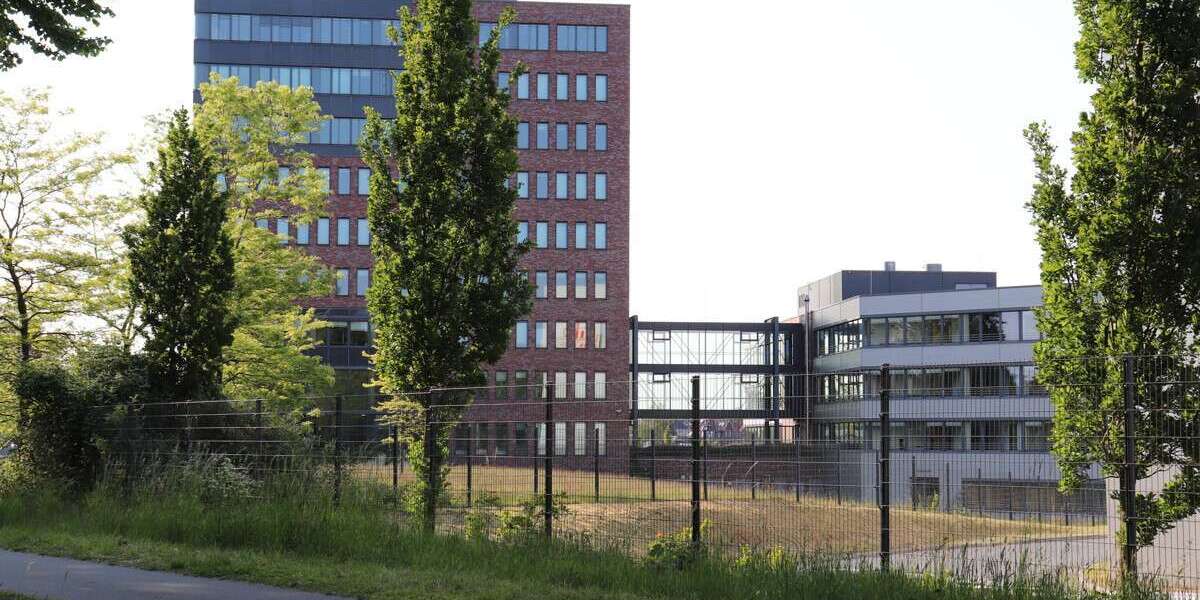 Büro in Osterrönfeld 3.925,55 € 362.47 m² zimmer