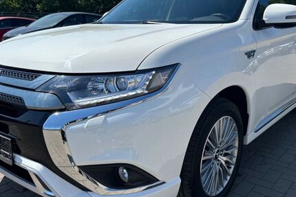 Mitsubishi Outlander 82.884 km 19.790 € Neumünster 24539