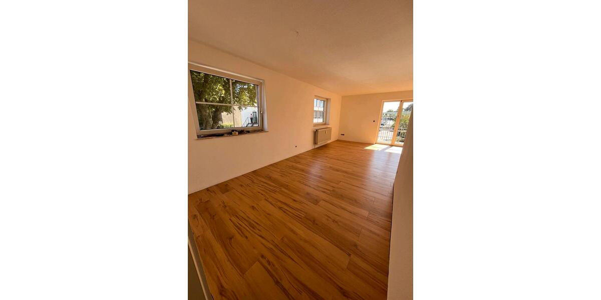 Etagenwohnung Neumünster - 2 Zimmer, 65 m&sup2;, 850&euro; | Angebot:26407993
