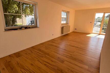 Wohnung Neumünster - 2 Zimmer, 65 m&sup2;, 850&euro; | Angebot:26407993