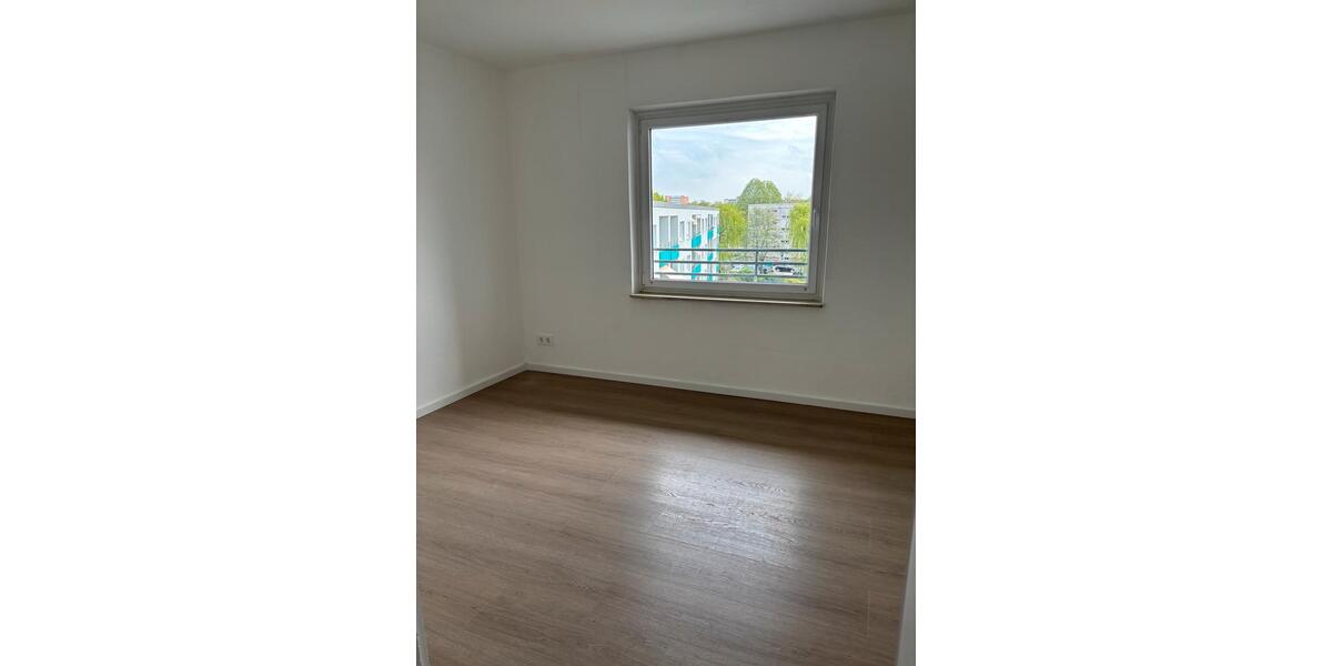Etagenwohnung Melsdorf - 3 Zimmer, 65 m&sup2;, 800&euro; | Angebot:26610791