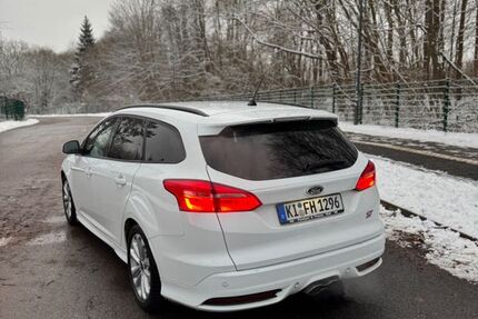 Ford Focus 156.657 km 14.999 &euro; Kiel 24145