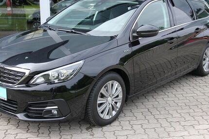 Peugeot 308 108.350 km 9.990 &euro; Neumünster 24539