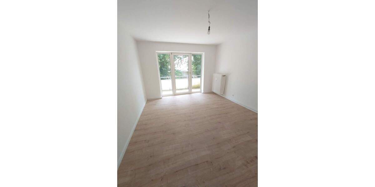 Zum 01.02.2026 - neues Jahr, neues Glück - sanierte Wohnung mit Balkon 2 zimmer