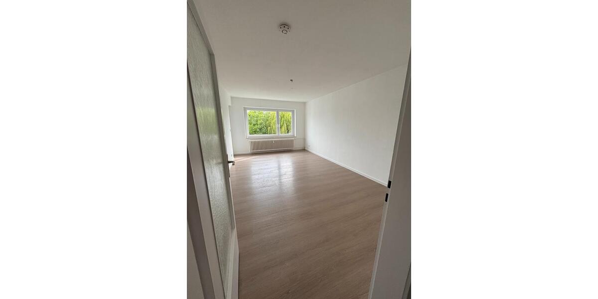 Etagenwohnung Melsdorf - 3 Zimmer, 65 m&sup2;, 800&euro; | Angebot:26610791