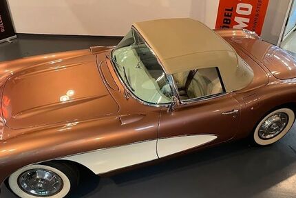 Corvette C1 3.885 km 117.500 € Kiel 24145