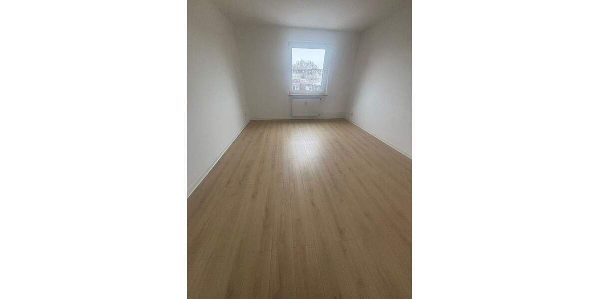 Etagenwohnung Neumünster Innenstadt - 2 Zimmer, 64 m&sup2;, 510&euro; | Angebot:25815463