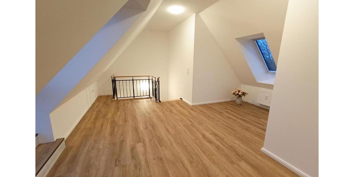Dachgeschoß-Maisonette-Wohnung 59 qm am Tilsiter Platz in Kiel-Ellerbek 3 zimmer