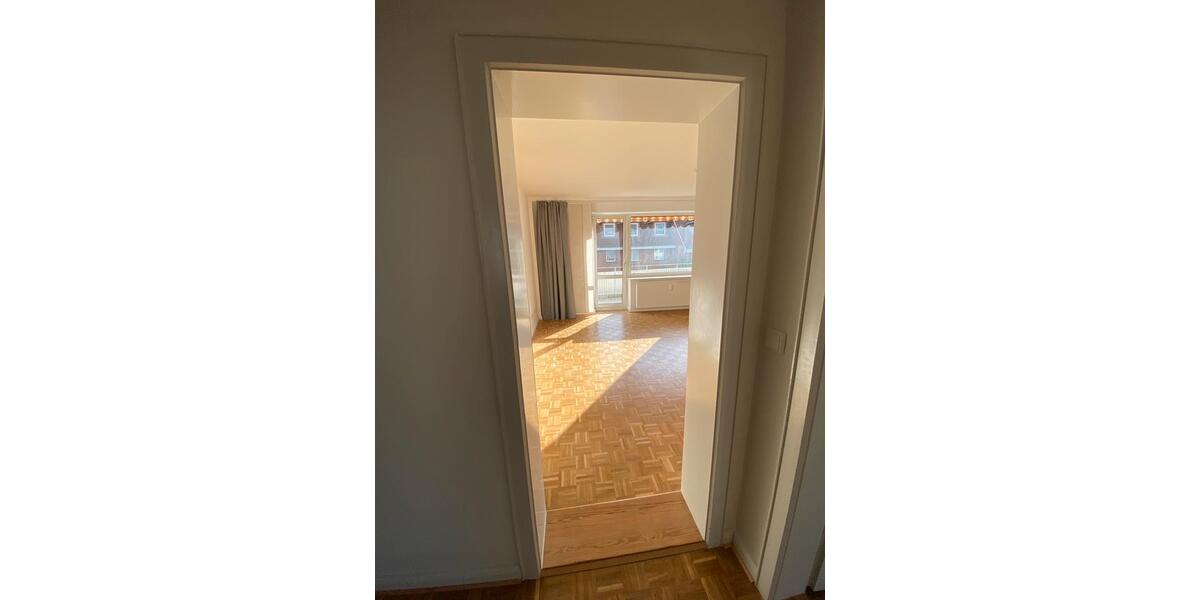 Etagenwohnung Kronshagen - 3 Zimmer, 86 m&sup2;, 999&euro; | Angebot:26598203