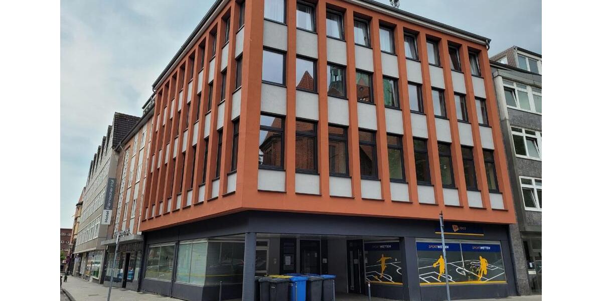 Attraktive 4-Zimmer Stadtwohnung - vis-á-vis der Nikolaikirche 4 zimmer