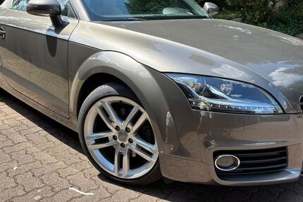 Audi TT 42.730 km 15.750 &euro; Bordesholm 24582
