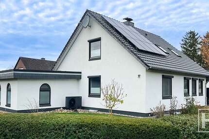 Haus Neumünster Brachenfeld/Ruthenberg - 7.5 Zimmer, 136 m&sup2;, 499.000&euro; | Angebot:23657634