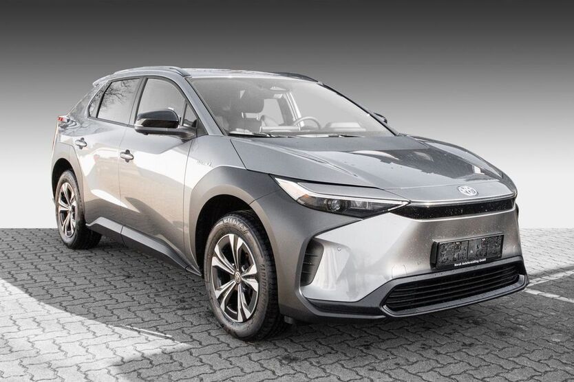 Toyota bZ4X 1.400 km 31.900 € Neumünster 24539