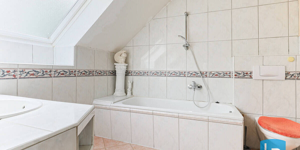 Einfamilienhaus Kiel Neumühlen-Dietrichsdorf - 6 Zimmer, 160 m&sup2;, 399.000&euro; | Angebot:26763982