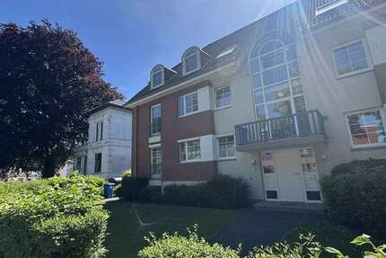 Wohnung Neumünster - 4 Zimmer, 110 m&sup2;, 1.290&euro; | Angebot:26823921