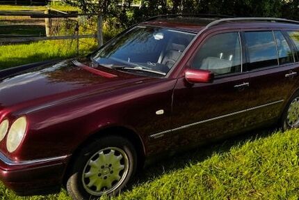 Mercedes-Benz E 230 180.000 km 4.500 &euro; Mucheln 24238