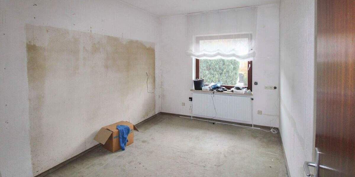 Einfamilienhaus mit Vollkeller und Sauna in Altenholz-Klausdorf - renovierungsbedürftig 4 zimmer