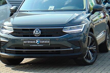 VW Tiguan 84.377 km 21.990 € Neumünster 24537