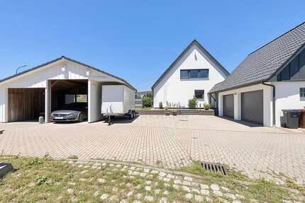 Haus Dänischenhagen - 7 Zimmer, 350 m&sup2;, 599.000&euro; | Angebot:27454849