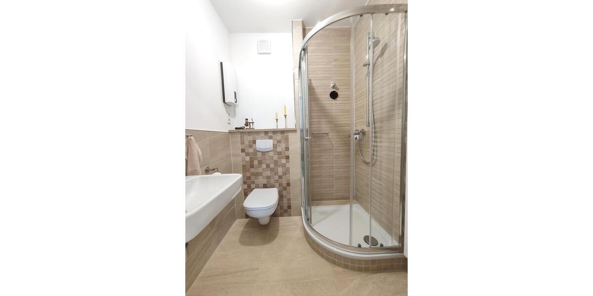 Luxuriöse Zwei-Zimmer-Wohnung am Tilsiter Platz in Kiel-EllerbekWellingdorf 2 zimmer