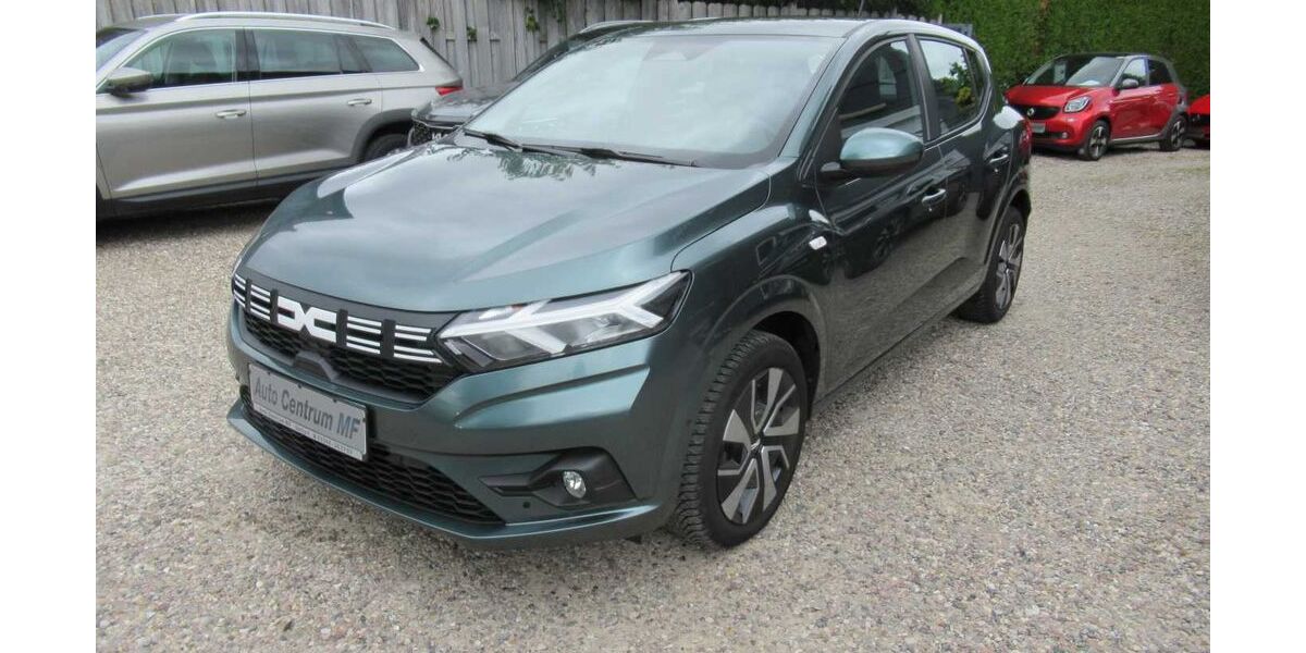 Dacia Sandero 8.100 km 16.950 &euro; Gettorf 24214