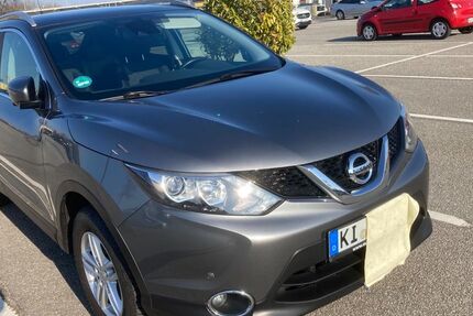 Nissan Qashqai 63.300 km 14.400 &euro; Kiel 24148