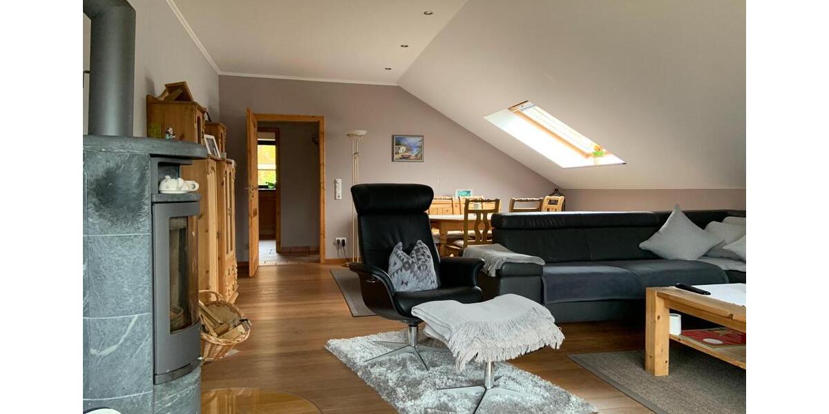 Dachgeschoßwohnung Kiel Elmschenhagen - 3 Zimmer, 115 m&sup2;, 1.250&euro; | Angebot:26137368