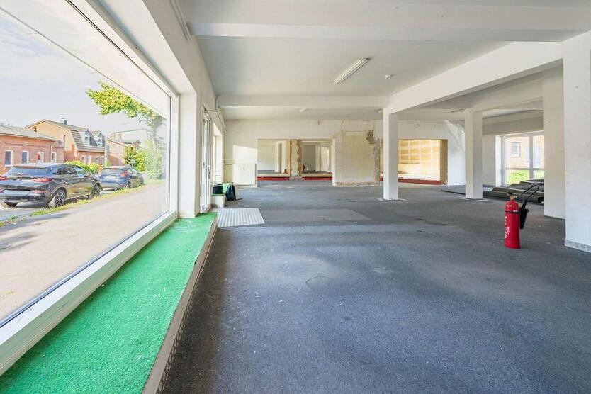 Vielseitige Ladenfläche in Rendsburg-Mitte – 400 m² mit Lagerflächen und einem großzügigem Hinterhof