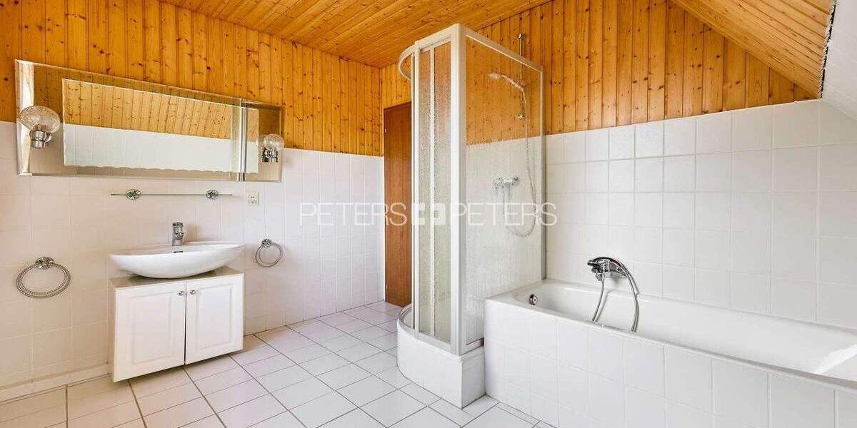 Einfamilienhaus Neumünster Einfeld - 5 Zimmer, 150 m&sup2;, 349.000&euro; | Angebot:25701287